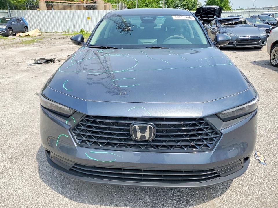 2025 HONDA ACCORD LX — Фото 5 из 12