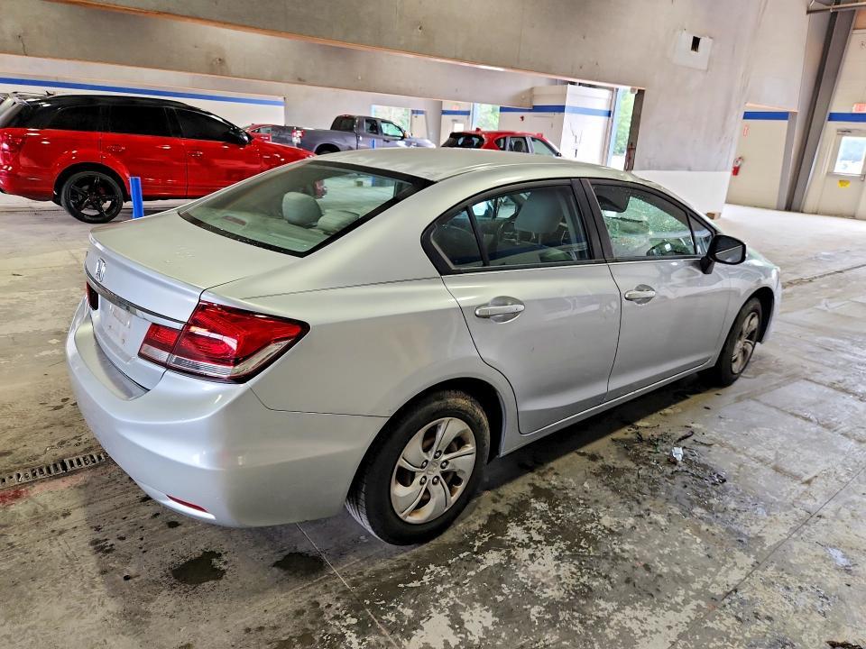 2HGFB2F57DH570289 2013 HONDA CIVIC photo no. 3