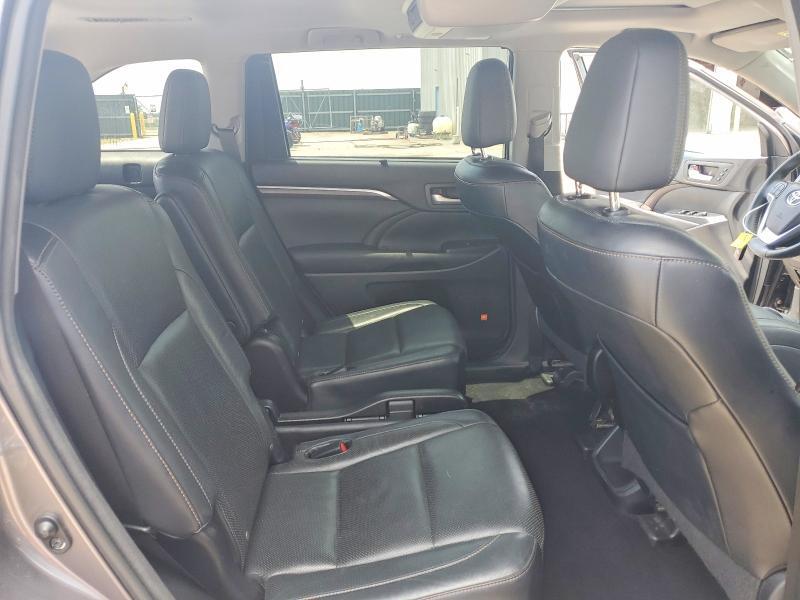 2016 TOYOTA HIGHLANDER LIMITED — Фото 11 из 14