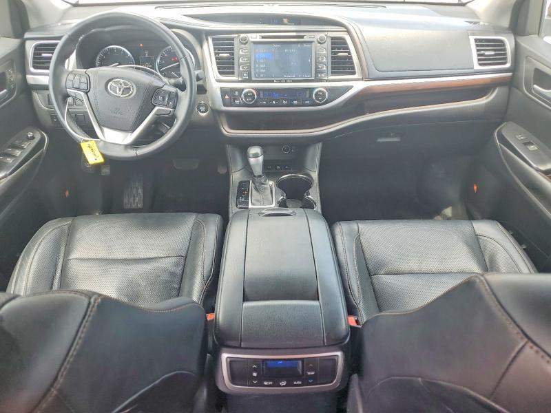 2016 TOYOTA HIGHLANDER LIMITED — Фото 8 из 14