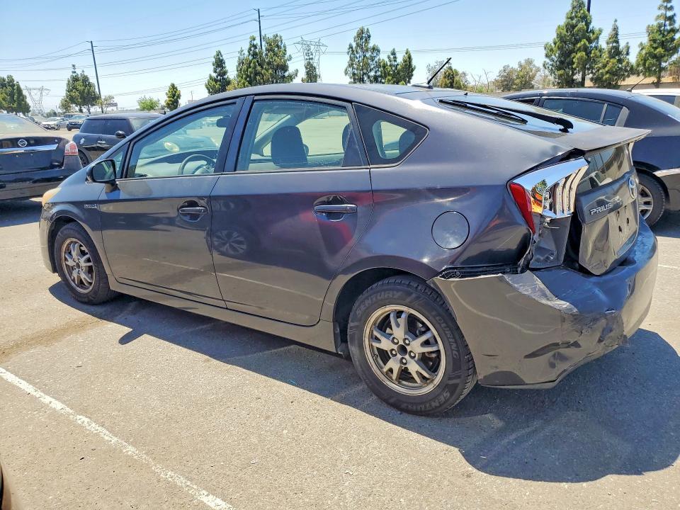 2010 TOYOTA PRIUS II — Фото 2 из 12