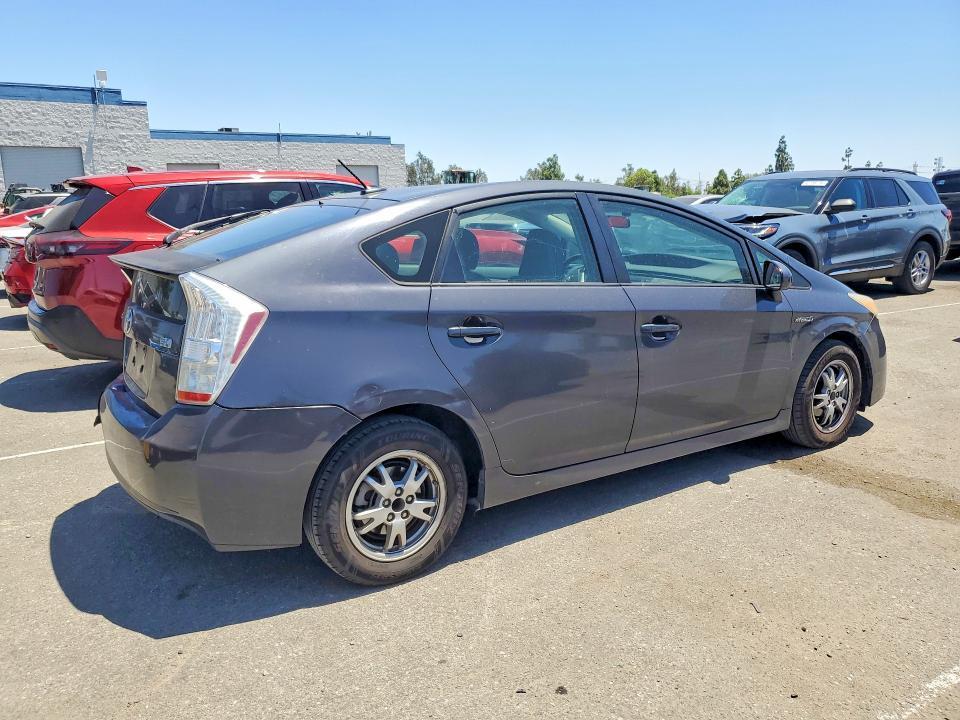 2010 TOYOTA PRIUS II — Фото 3 из 12