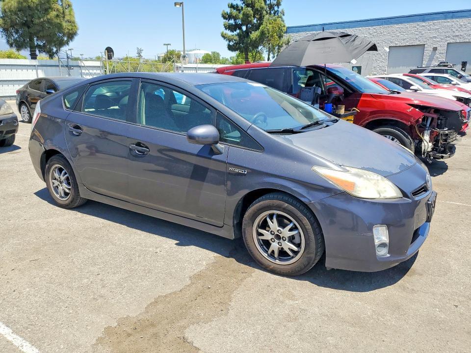 2010 TOYOTA PRIUS II — Фото 4 из 12