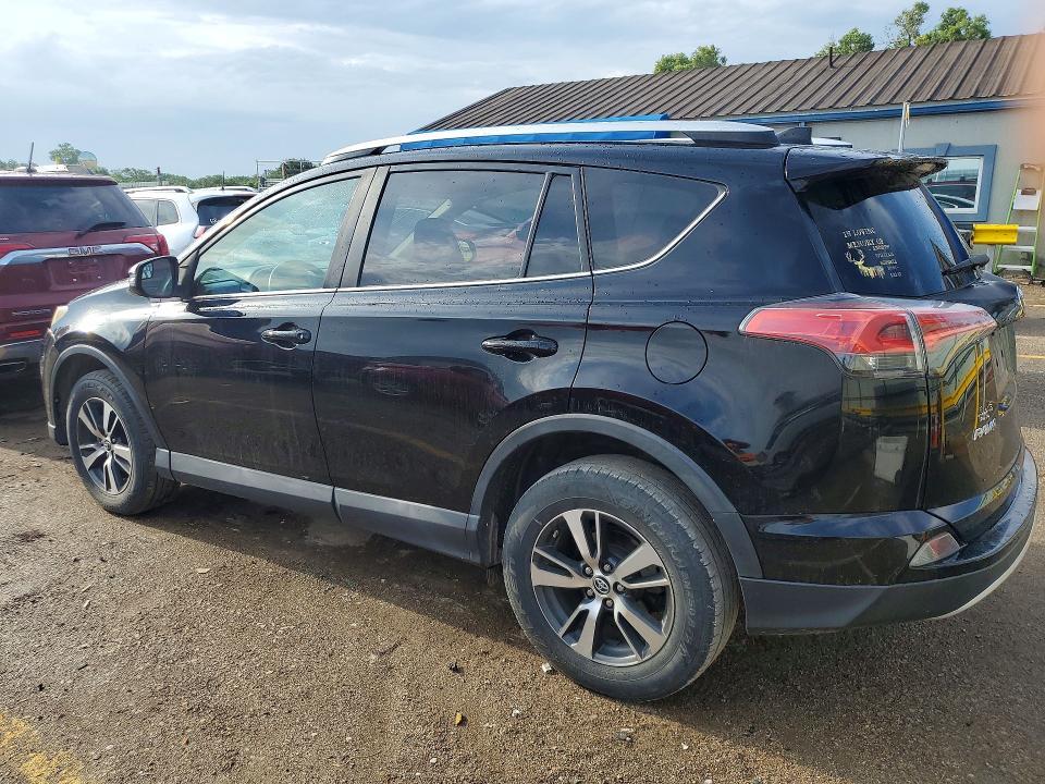 2016 TOYOTA RAV4 XLE — Фото 2 из 12
