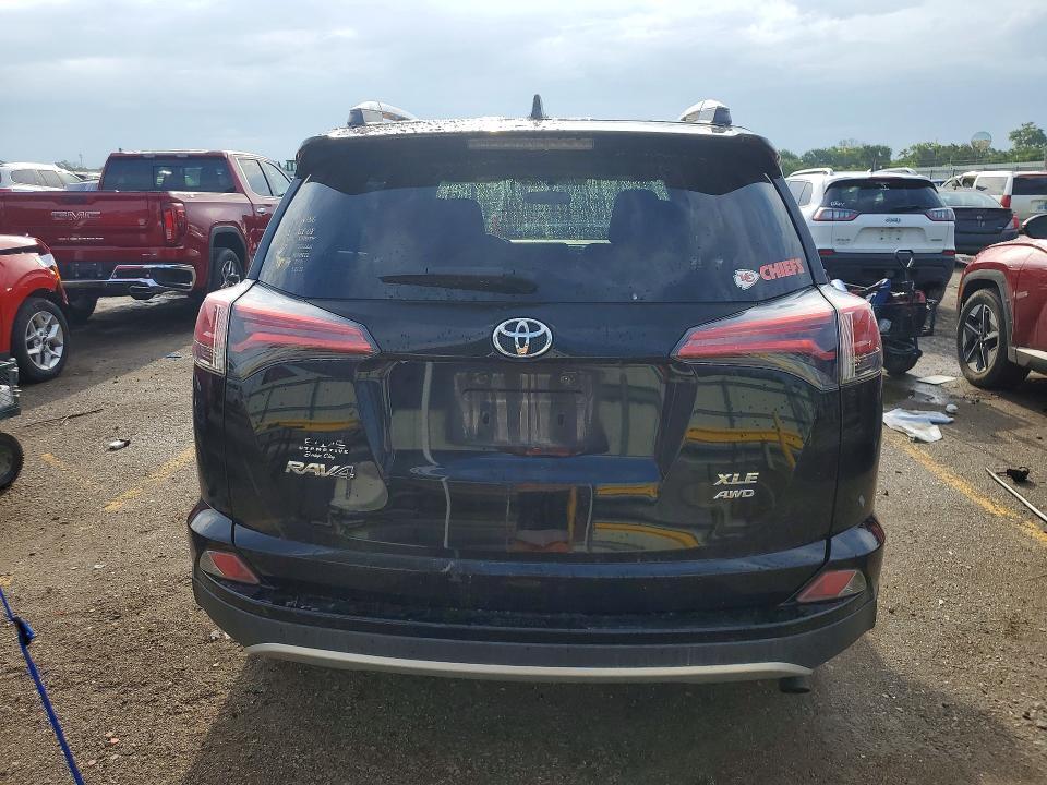 2016 TOYOTA RAV4 XLE — Фото 6 из 12