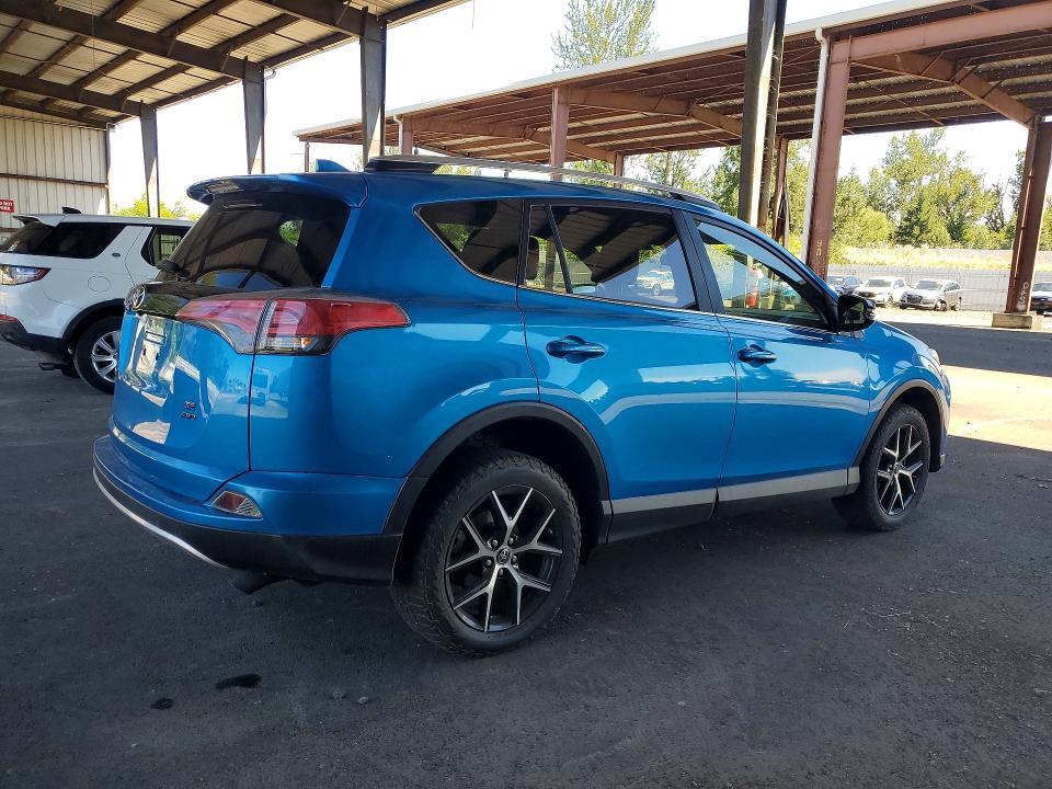 2016 TOYOTA RAV4 SE — Фото 3 из 12