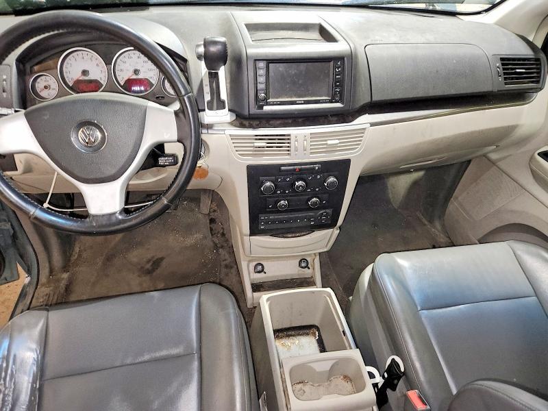 2010 VOLKSWAGEN ROUTAN SE — Фото 8 из 13