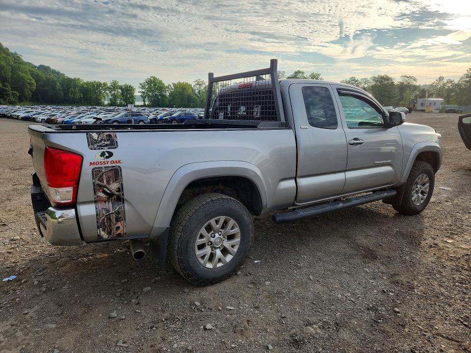 2016 TOYOTA TACOMA SR5 — Фото 3 из 12