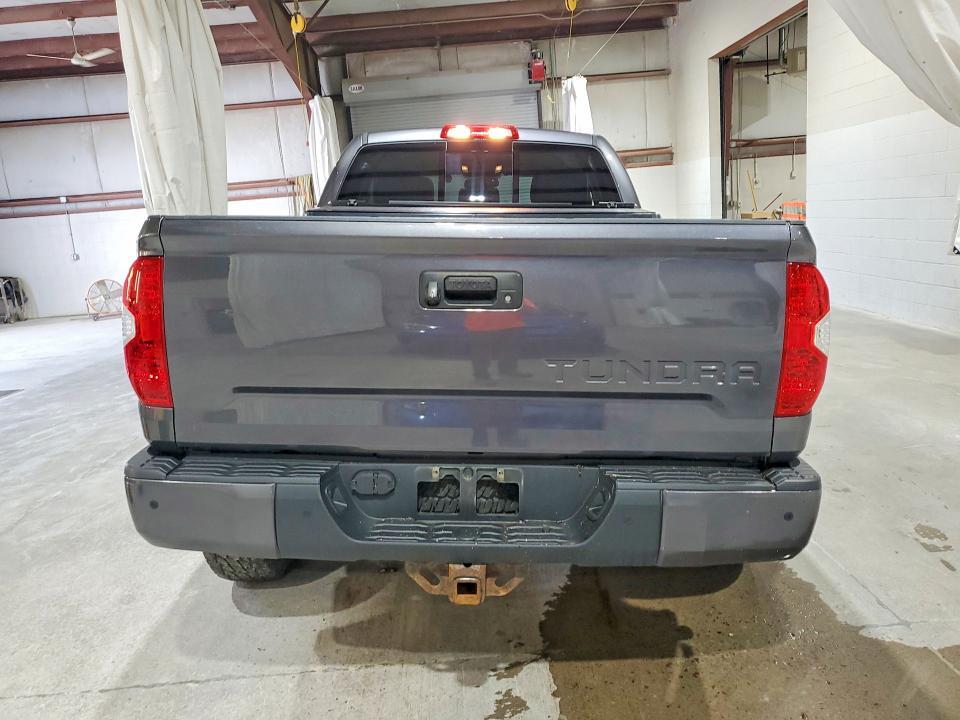 2016 TOYOTA TUNDRA SR5 — Фото 6 из 12
