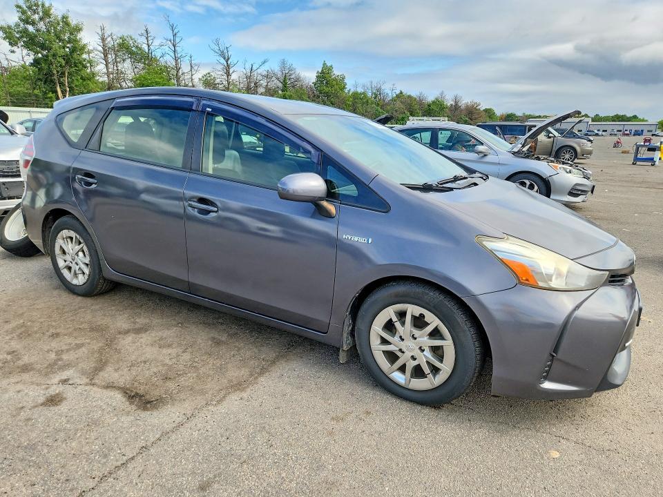 JTDZN3EU7GJ044572 2016 TOYT PRIUS V photo no. 4