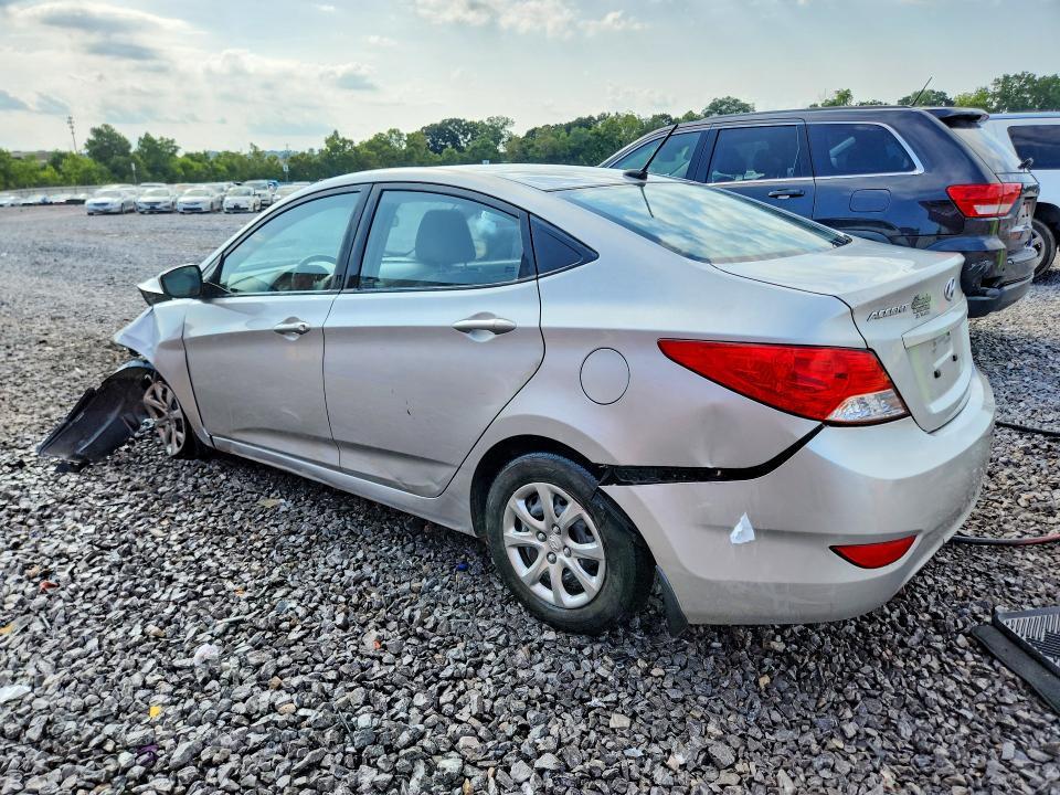2013 HYUNDAI ACCENT GLS — Фото 2 из 12