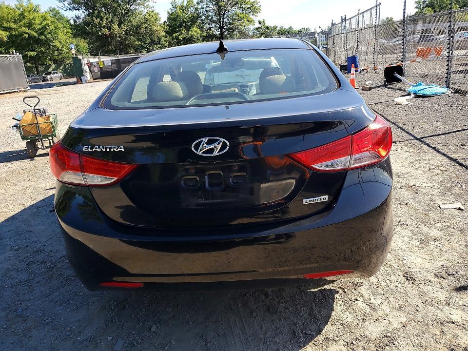 2013 HYUNDAI ELANTRA LIMITED — Фото 6 из 12