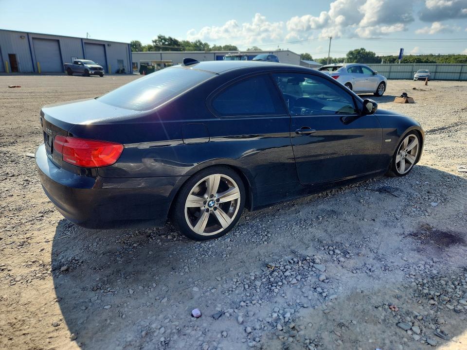 2011 BMW 328 I — Фото 3 из 12