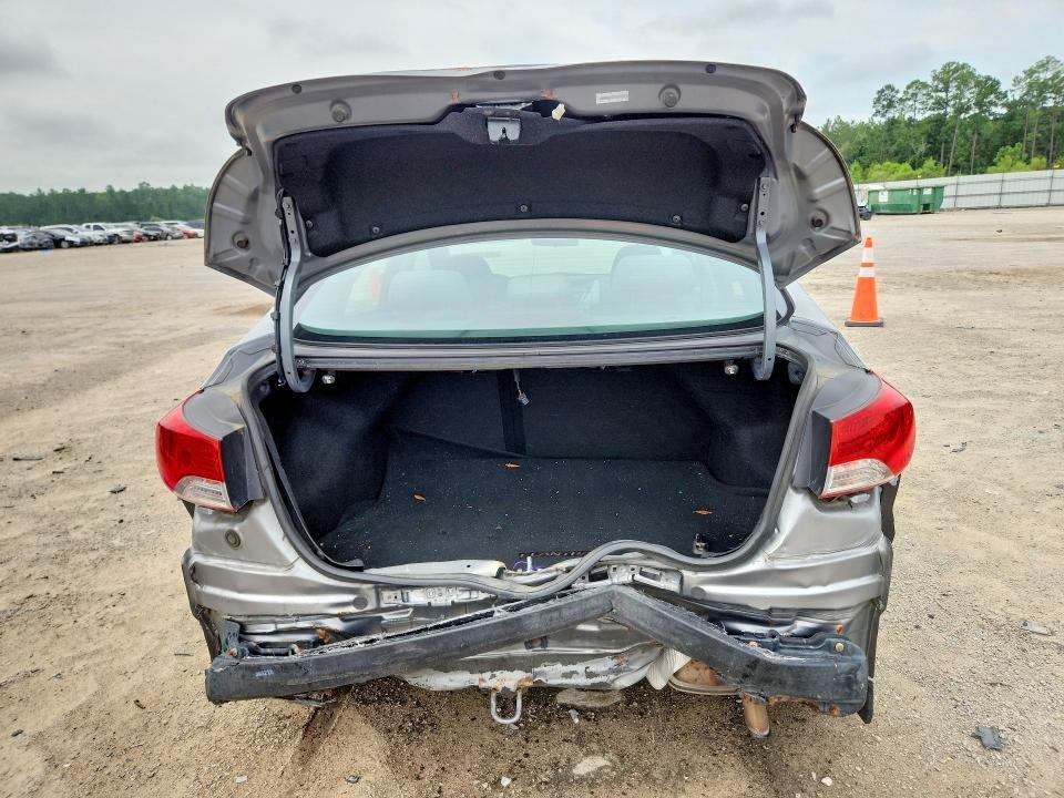 2013 HYUNDAI ELANTRA GLS — Фото 6 из 12
