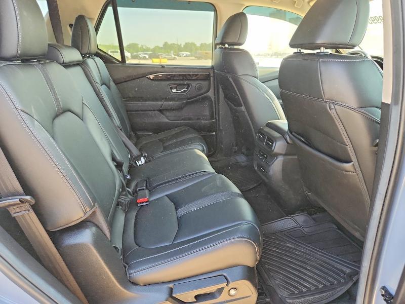 2025 HONDA PILOT TOURING — Фото 11 из 14