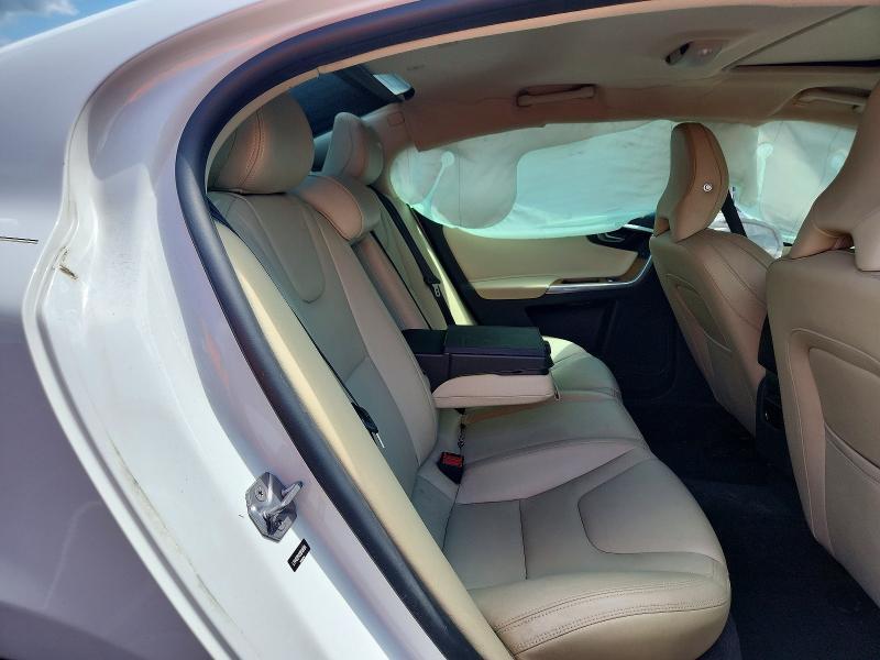 2016 VOLVO S60 PREMIER — Фото 10 из 12