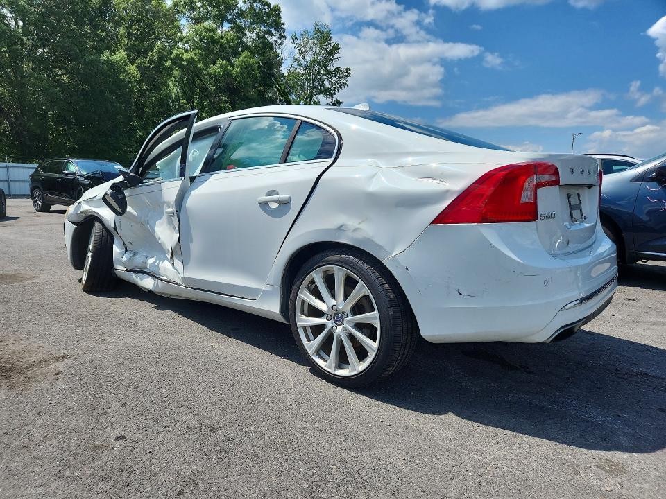 2016 VOLVO S60 PREMIER — Фото 2 из 12