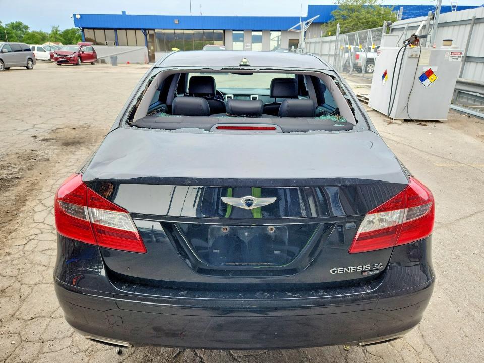 2013 HYUNDAI GENESIS 5.0L — Фото 6 из 12