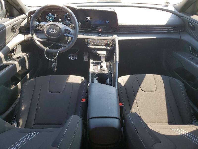 2025 HYUNDAI ELANTRA HYBRID SEL SPORT — Фото 8 из 12