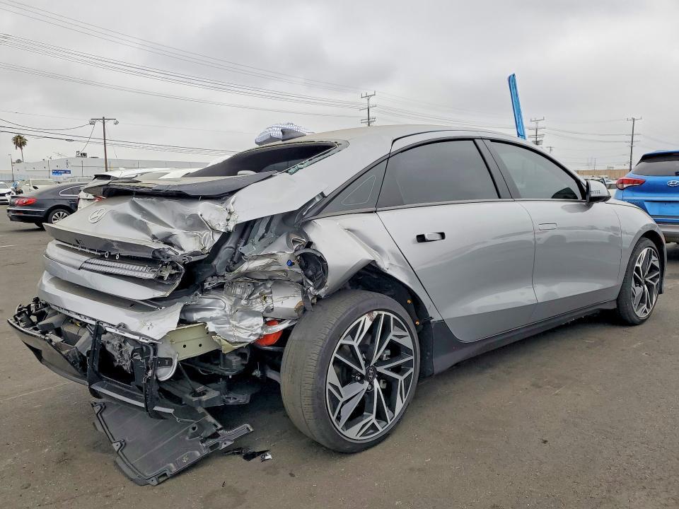2025 HYUNDAI IONIQ 6 SEL — Фото 3 из 12