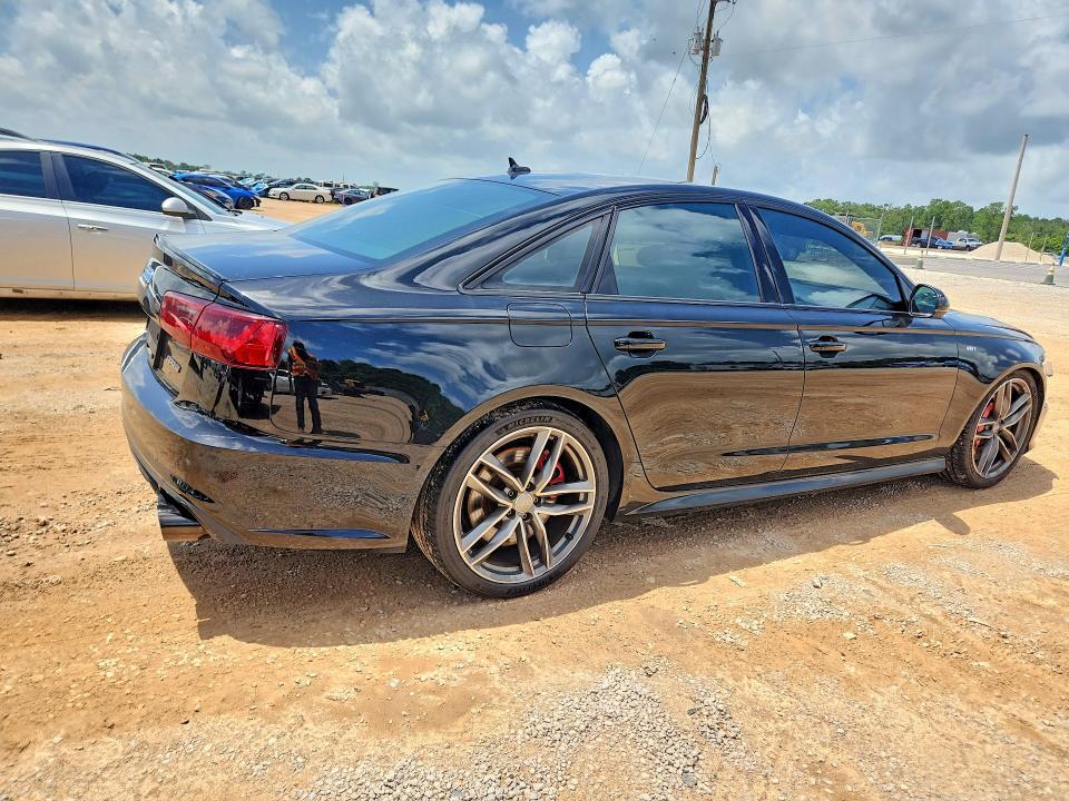 WAUHFAFC2HN119835 2017 AUDI S6 photo no. 3