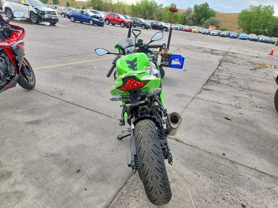 2025 KAWASAKI ZX400 S — Фото 4 из 9