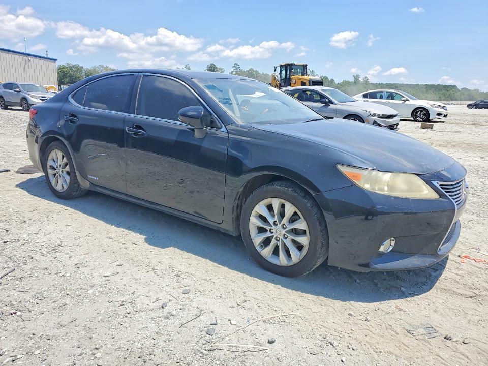 2013 LEXUS ES 300H — Фото 4 из 12