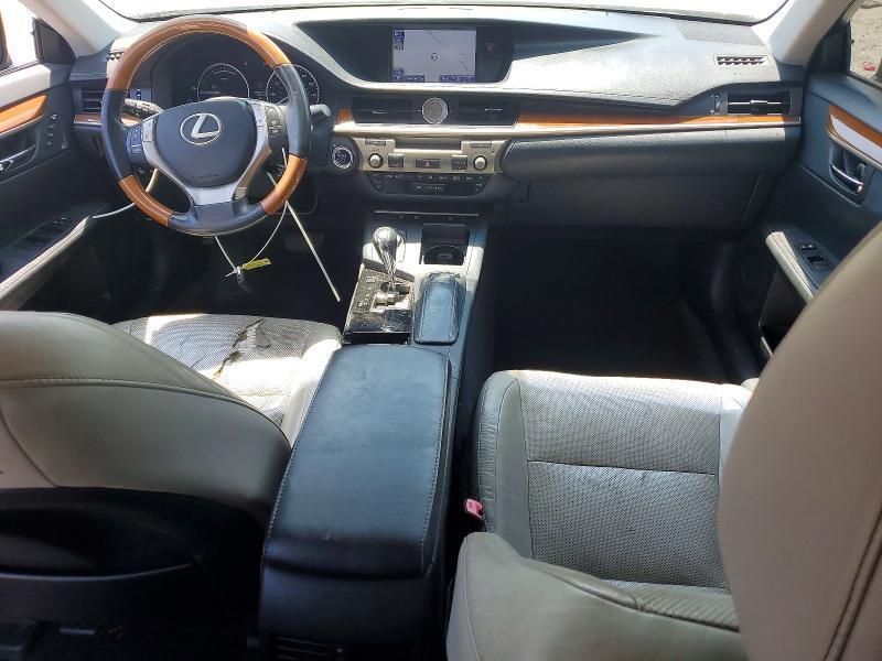 2013 LEXUS ES 300H — Фото 8 из 12