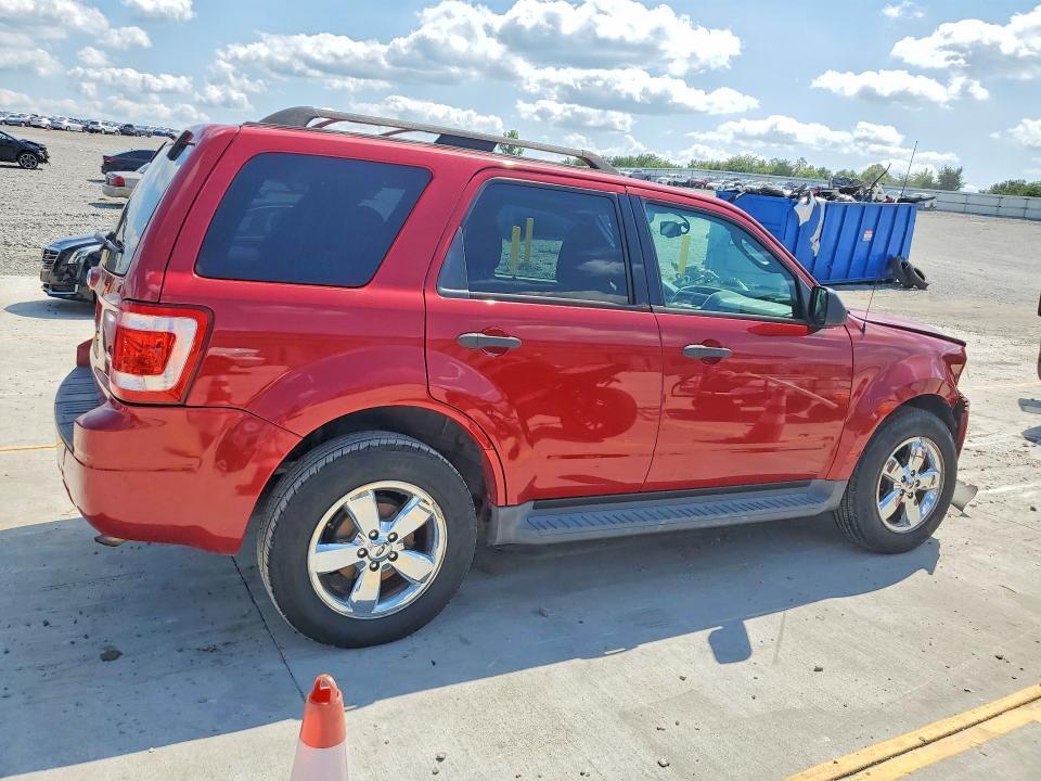 1FMCU9D76BKA26649 2011 FORD ESCAPE photo no. 3