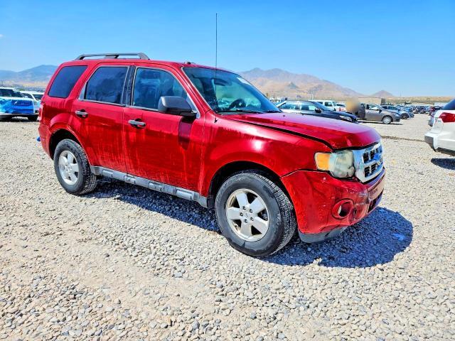1FMCU9D75BKB66532 2011 FORD ESCAPE photo no. 4