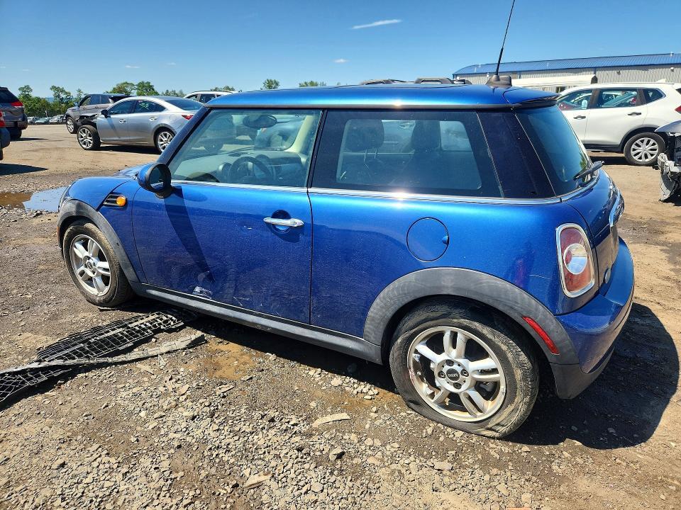 2013 MINI COOPER — Фото 2 из 12