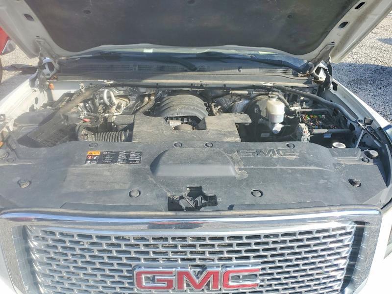 2016 GMC YUKON DENALI — Фото 12 из 13