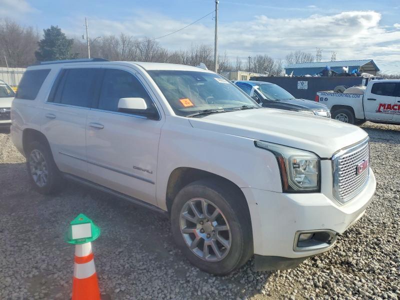 2016 GMC YUKON DENALI — Фото 4 из 13