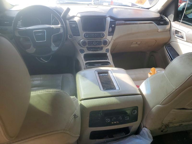 2016 GMC YUKON DENALI — Фото 8 из 13