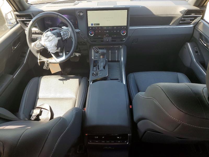 2025 LEXUS GX 550 LUXURY+ — Фото 8 из 13