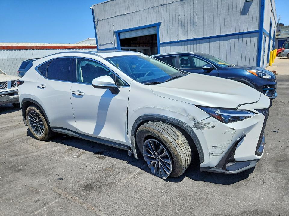 2025 LEXUS NX 350H PREMIUM — Фото 4 из 12