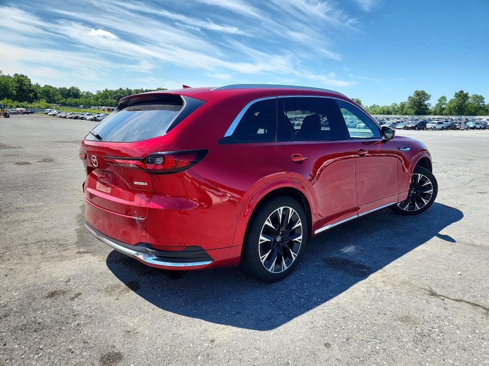 2025 MAZDA CX-90 PREMIUM — Фото 3 из 13