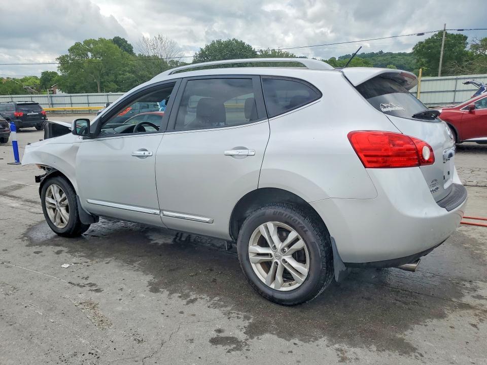 JN8AS5MT8DW508207 2013 NISSAN ROGUE photo no. 2