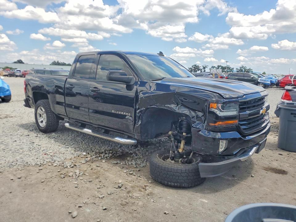 1GCVKREC7HZ362003 2017 CHEVROLET SILVERADO photo no. 4