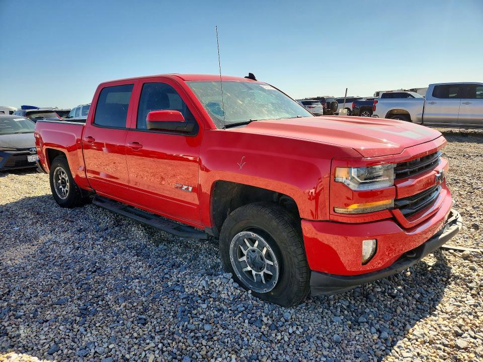 3GCUKREC6HG283613 2017 CHEVROLET SILVERADO photo no. 4