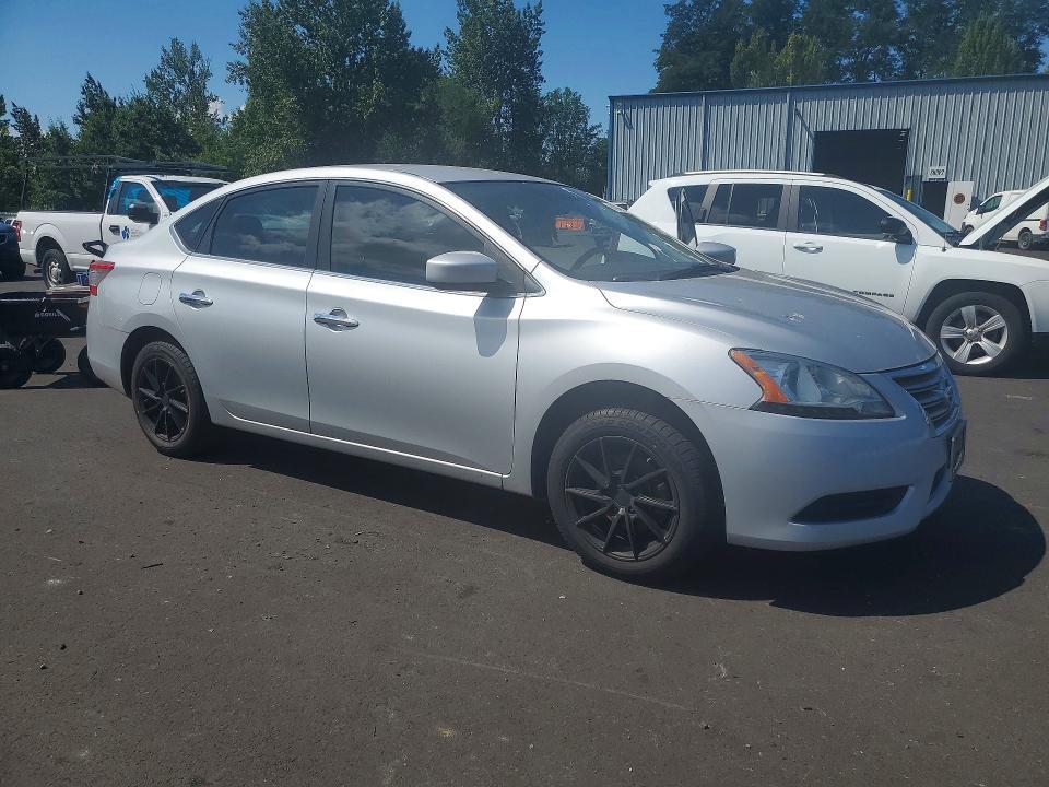 2013 NISSAN SENTRA S — Фото 4 из 12