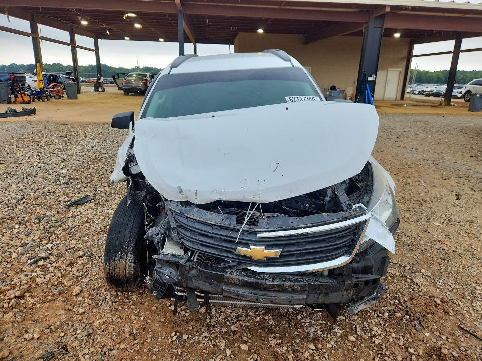 1GNKRFED6HJ240938 2017 CHEVROLET TRAVERSE photo no. 5