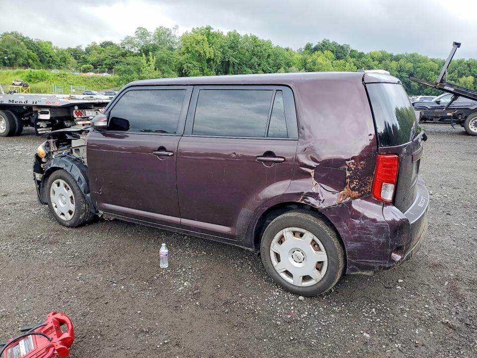 JTLZE4FE8DJ032976 2013 SCION XB photo no. 2