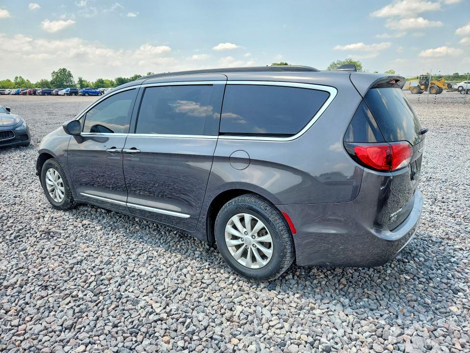 2017 CHRYSLER PACIFICA TOURING L — Фото 2 из 13