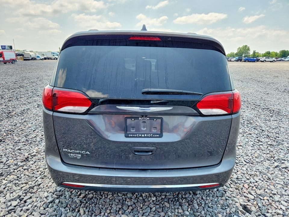 2017 CHRYSLER PACIFICA TOURING L — Фото 6 из 13