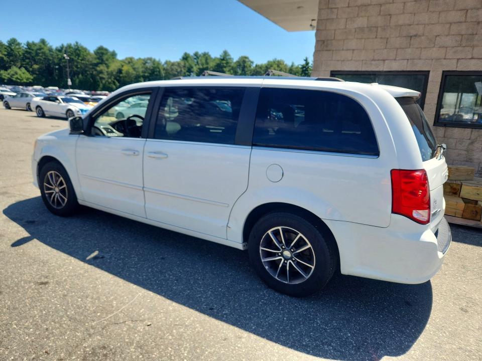 2017 DODGE GRAND CARAVAN SXT — Фото 2 из 13
