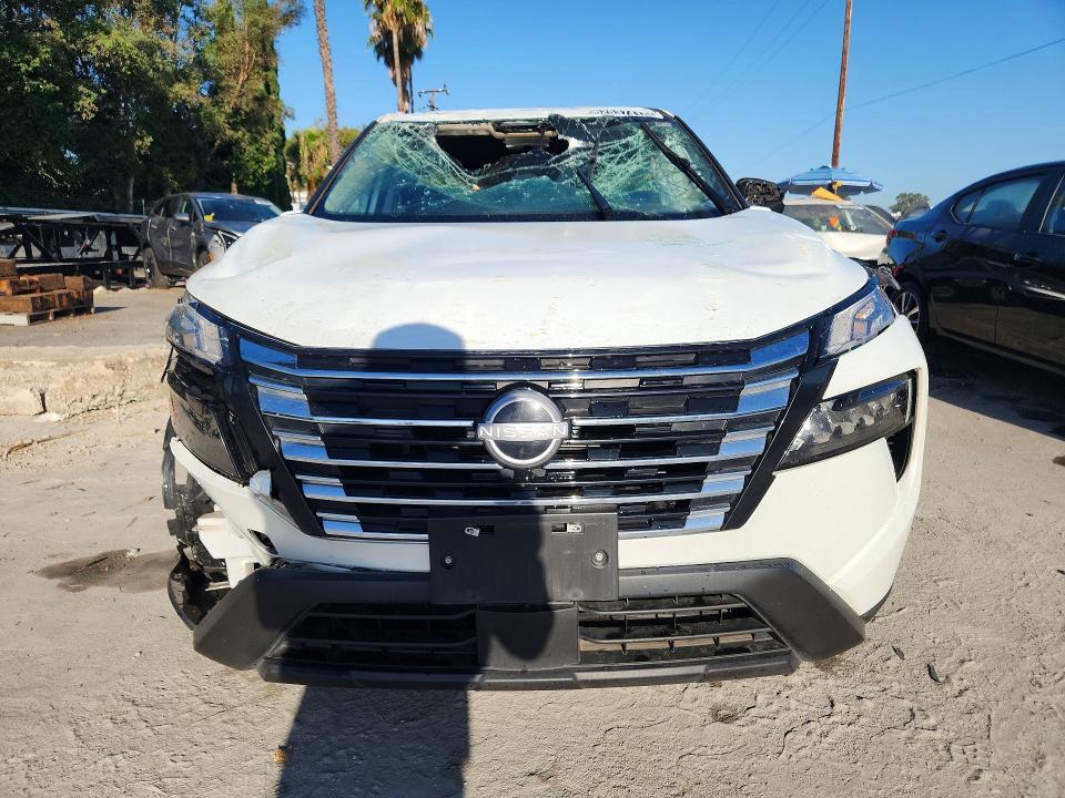 5N1BT3BA7SC776369 2025 NISSAN ROGUE photo no. 5