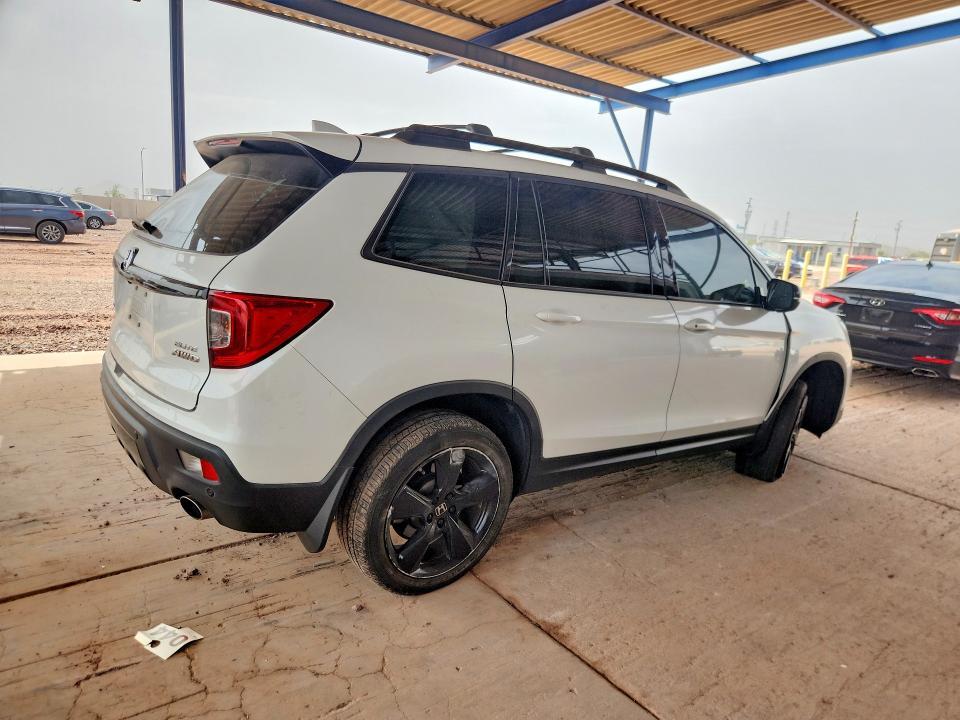 5FNYF8H02MB008659 2021 HONDA PASSPORT photo no. 3