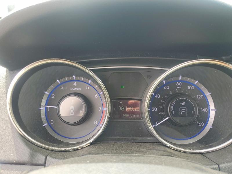 2011 HYUNDAI SONATA SE — Фото 9 из 12