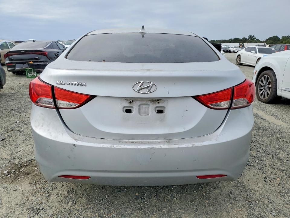 2011 HYUNDAI ELANTRA GLS — Фото 6 из 12